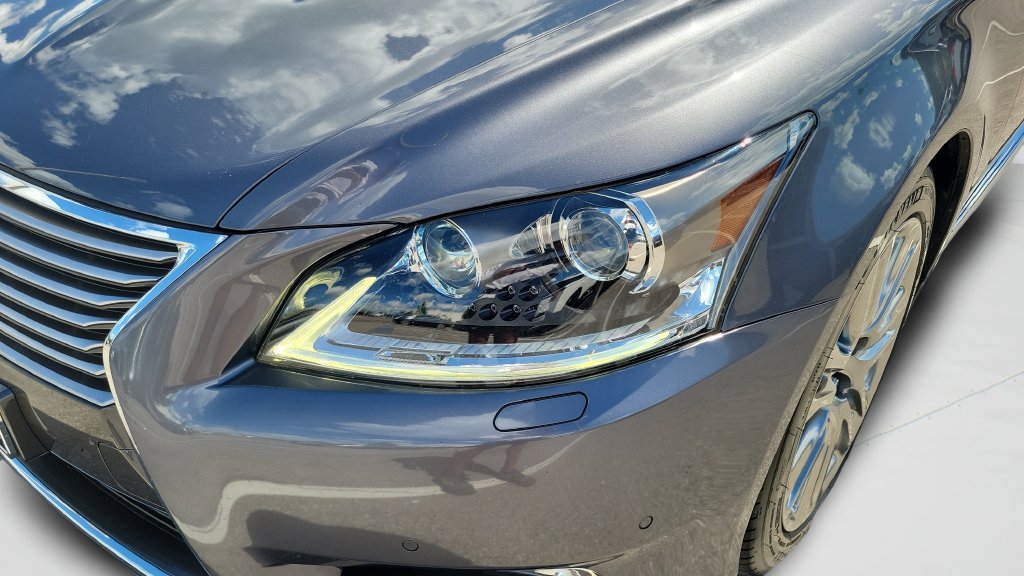 Used 2016 Lexus LS 460 w/ Comfort Package RWD image 26