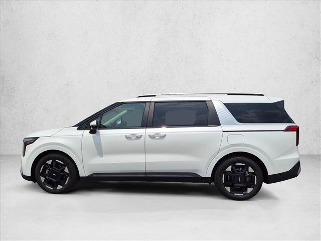 Used 2025 Kia Carnival EX FWD image 9