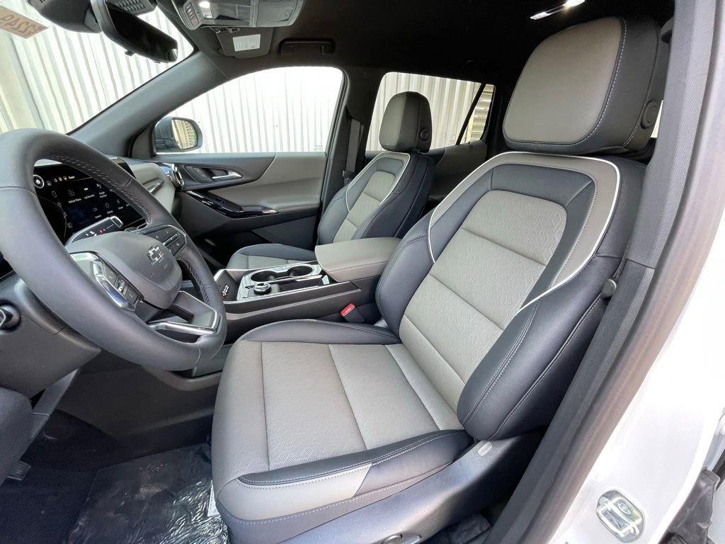 New 2026 Chevrolet Equinox LT w/ Convenience Package II image 23