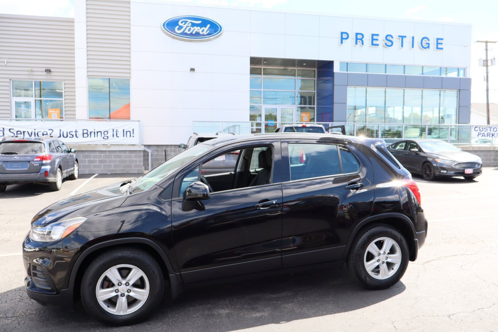 Used 2020 Chevrolet Trax LS w/ LPO, Protection Package FWD image 3