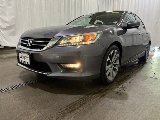Used 2015 Honda Accord Sport image 24
