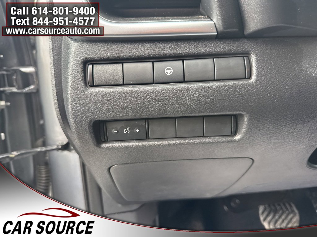 Used 2021 Nissan Rogue SV image 18