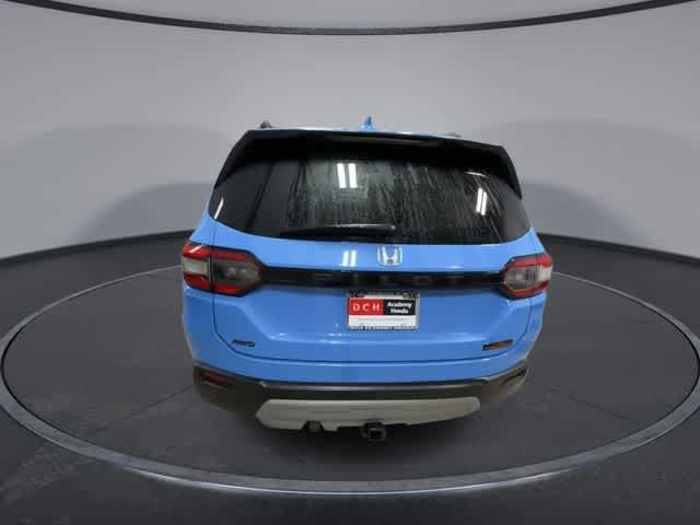 Used 2025 Honda Pilot TrailSport image 7