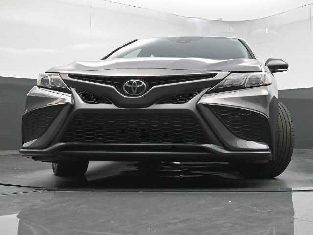 Used 2024 Toyota Camry SE FWD image 31