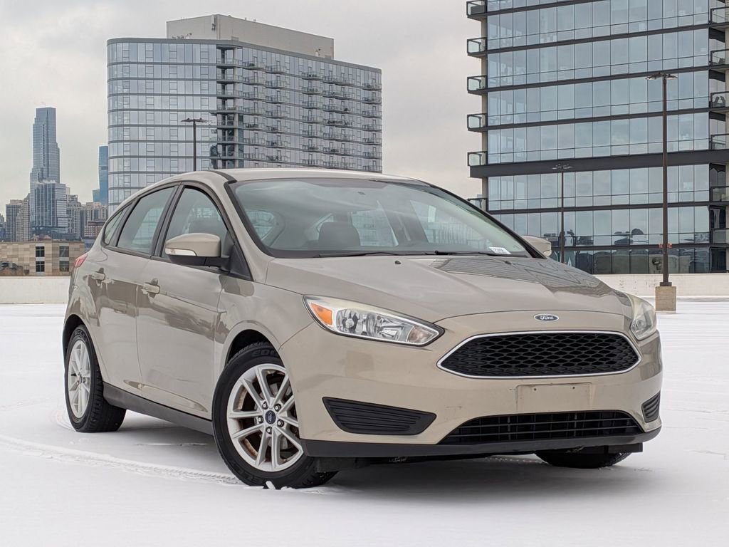 Used 2015 Ford Focus SE video 1