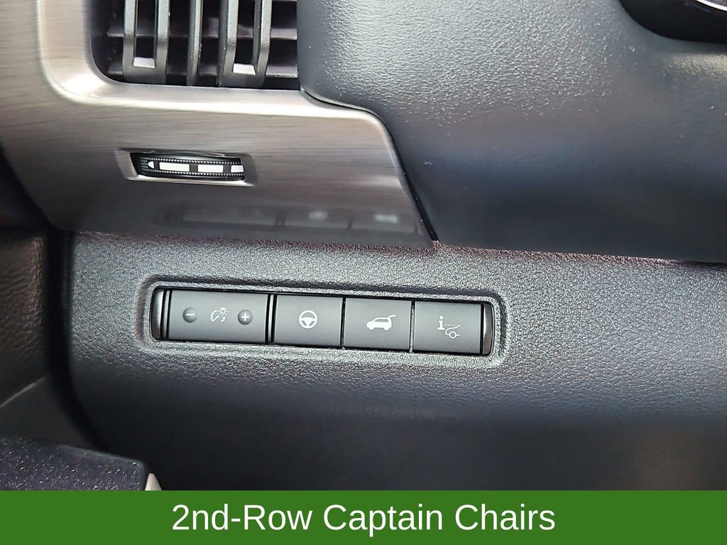 Used 2025 Nissan Pathfinder Platinum image 15