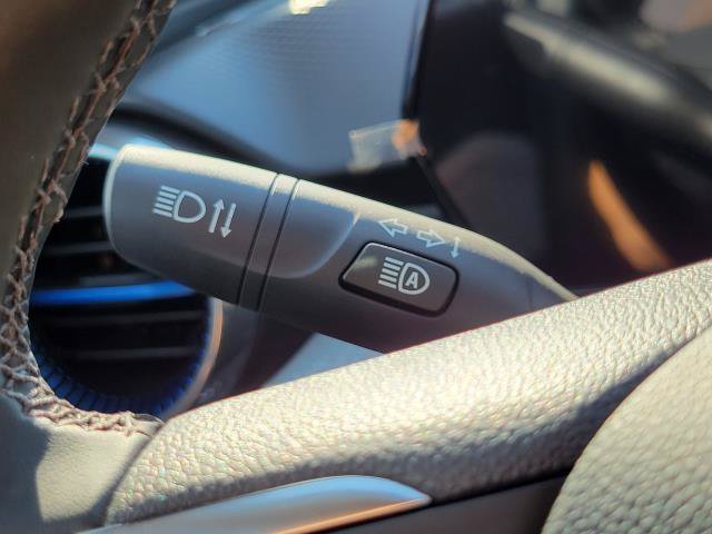 New 2026 Chevrolet Trax LT w/ LT Convenience Package FWD image 15