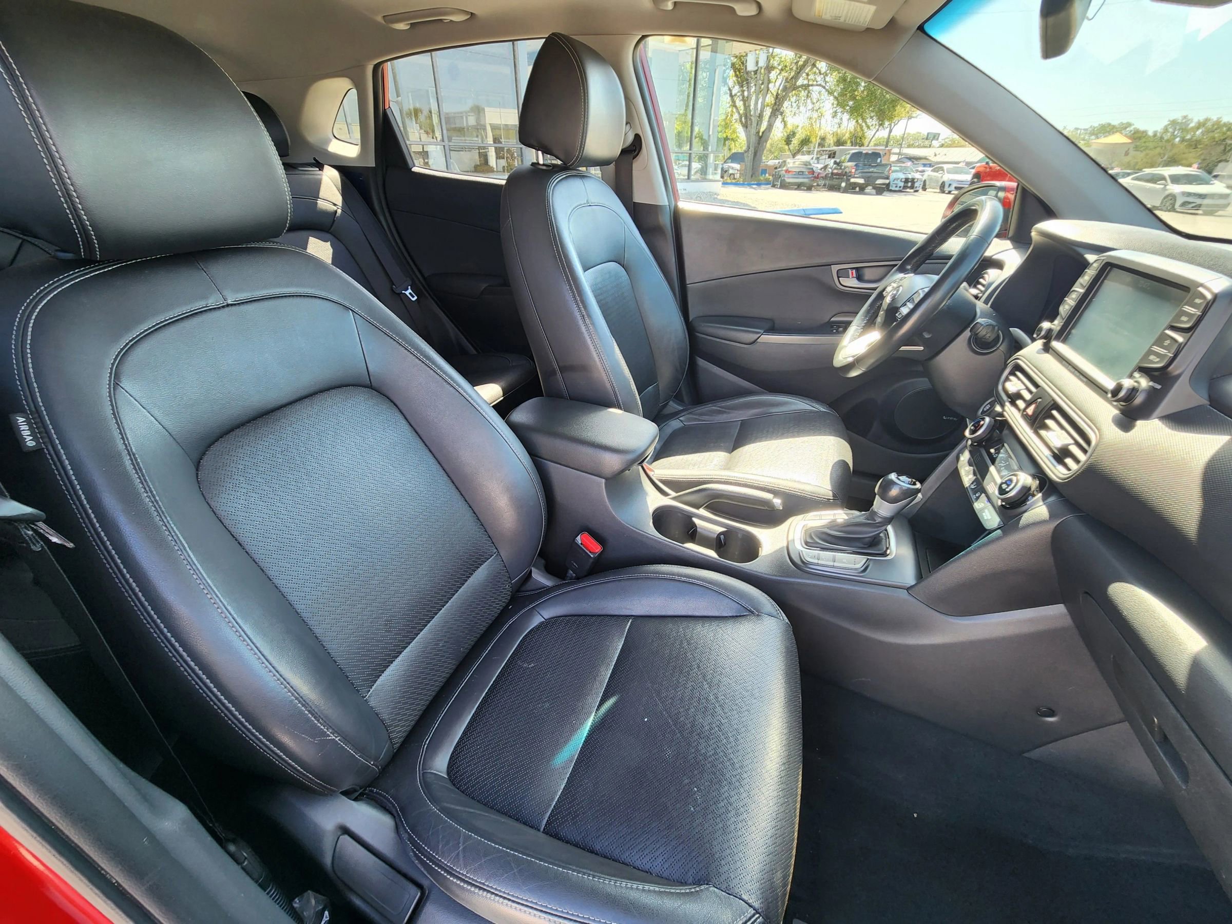 Used 2021 Hyundai Kona Ultimate FWD image 10