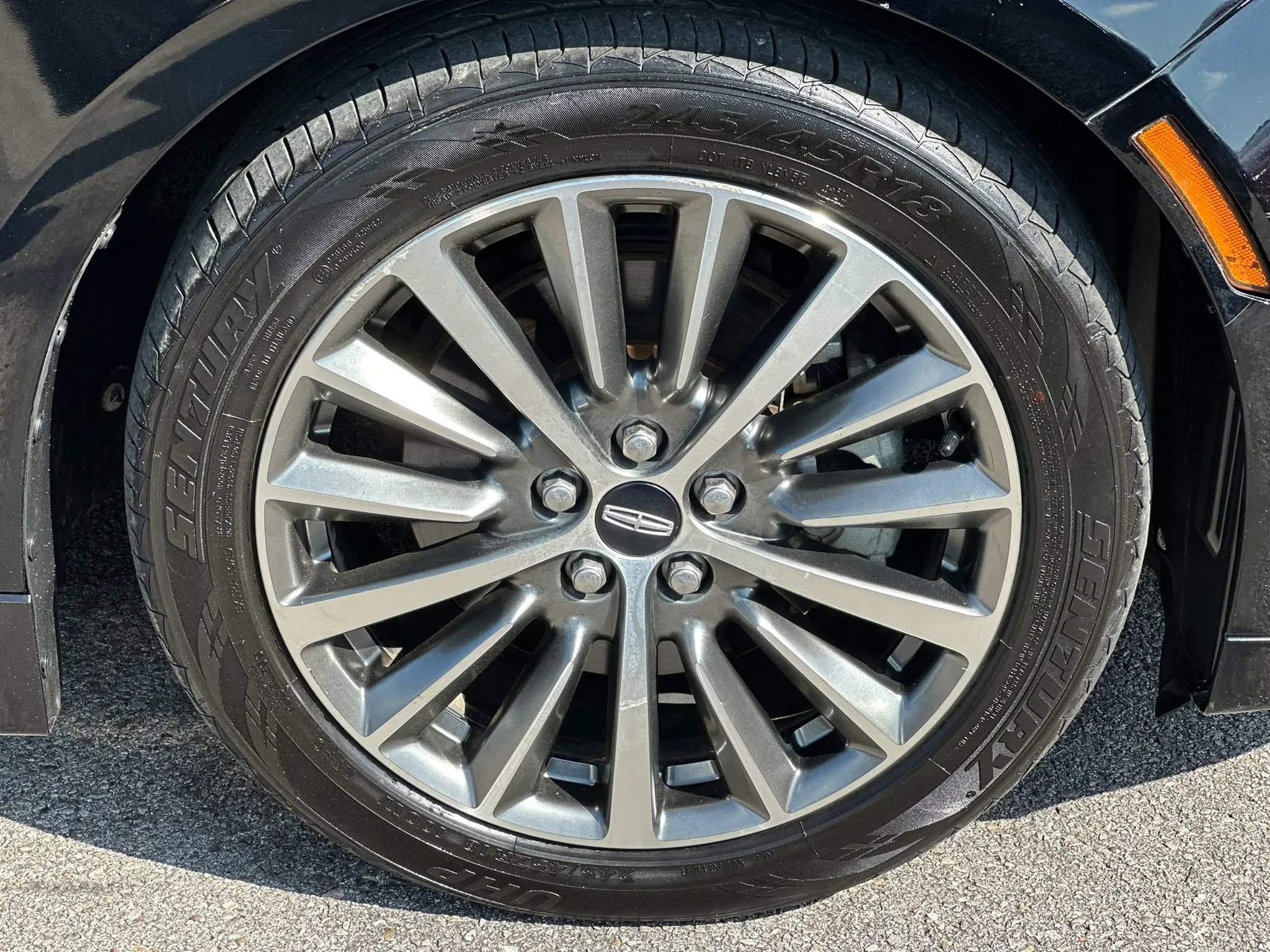 Used 2017 Lincoln MKZ Premiere FWD image 27