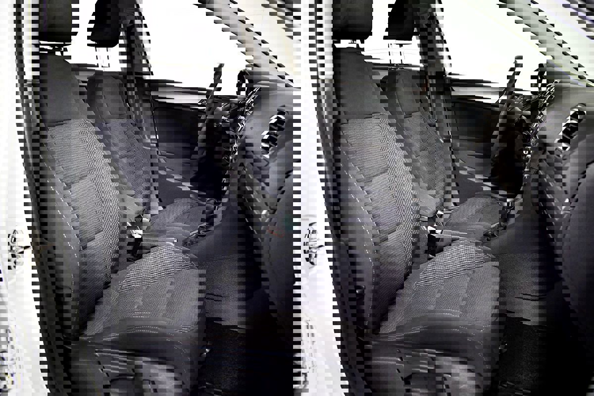 Used 2014 Volkswagen Golf 4-Door image 33