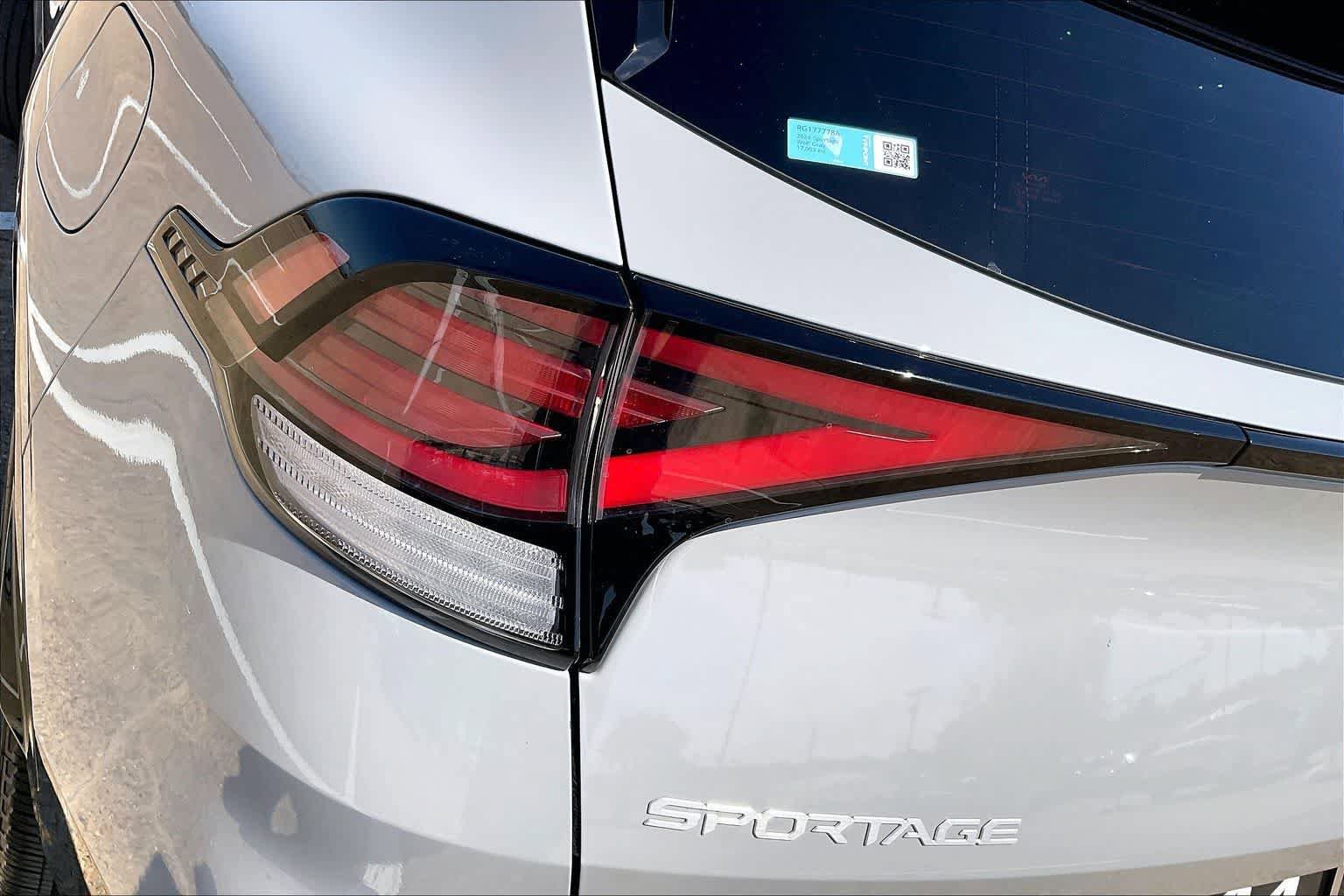 Certified 2024 Kia Sportage SX FWD image 31