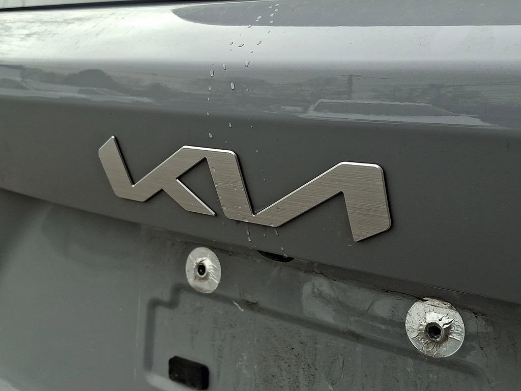 Used 2023 Kia Sorento S w/ Panoramic Sunroof Package image 29