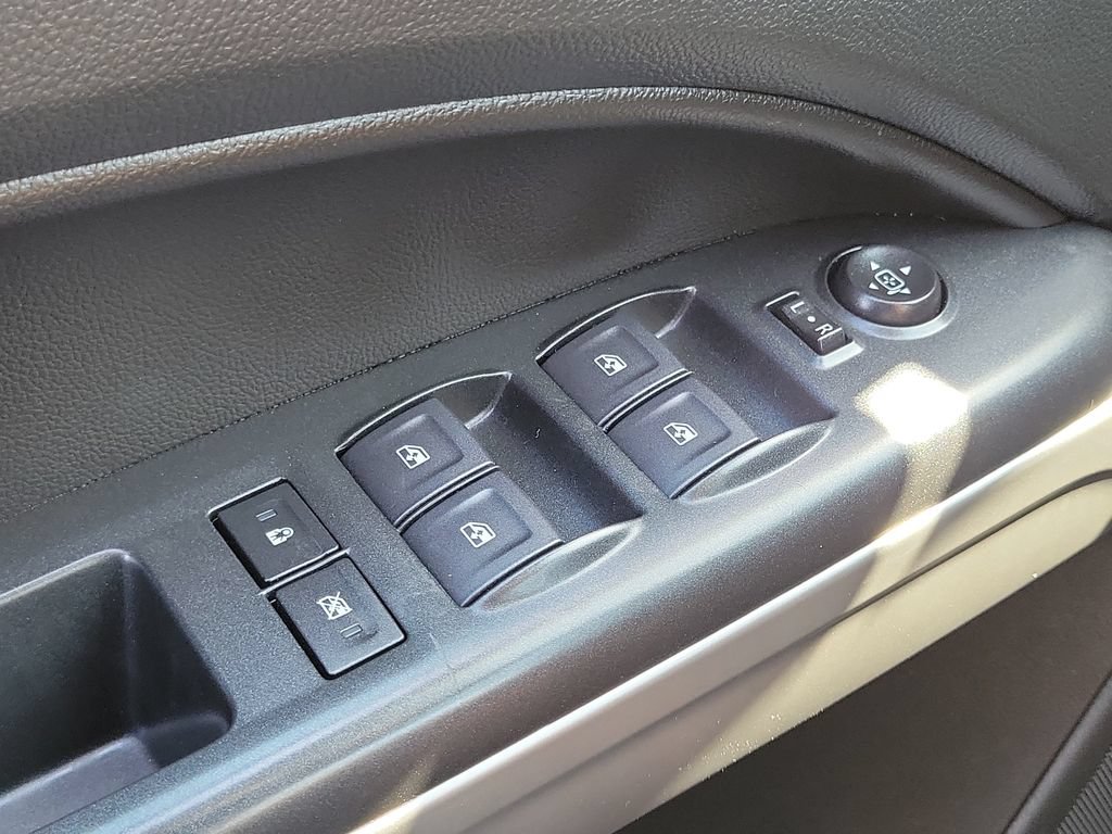 Used 2022 Chevrolet Colorado LT w/ Luxury Package RWD image 13