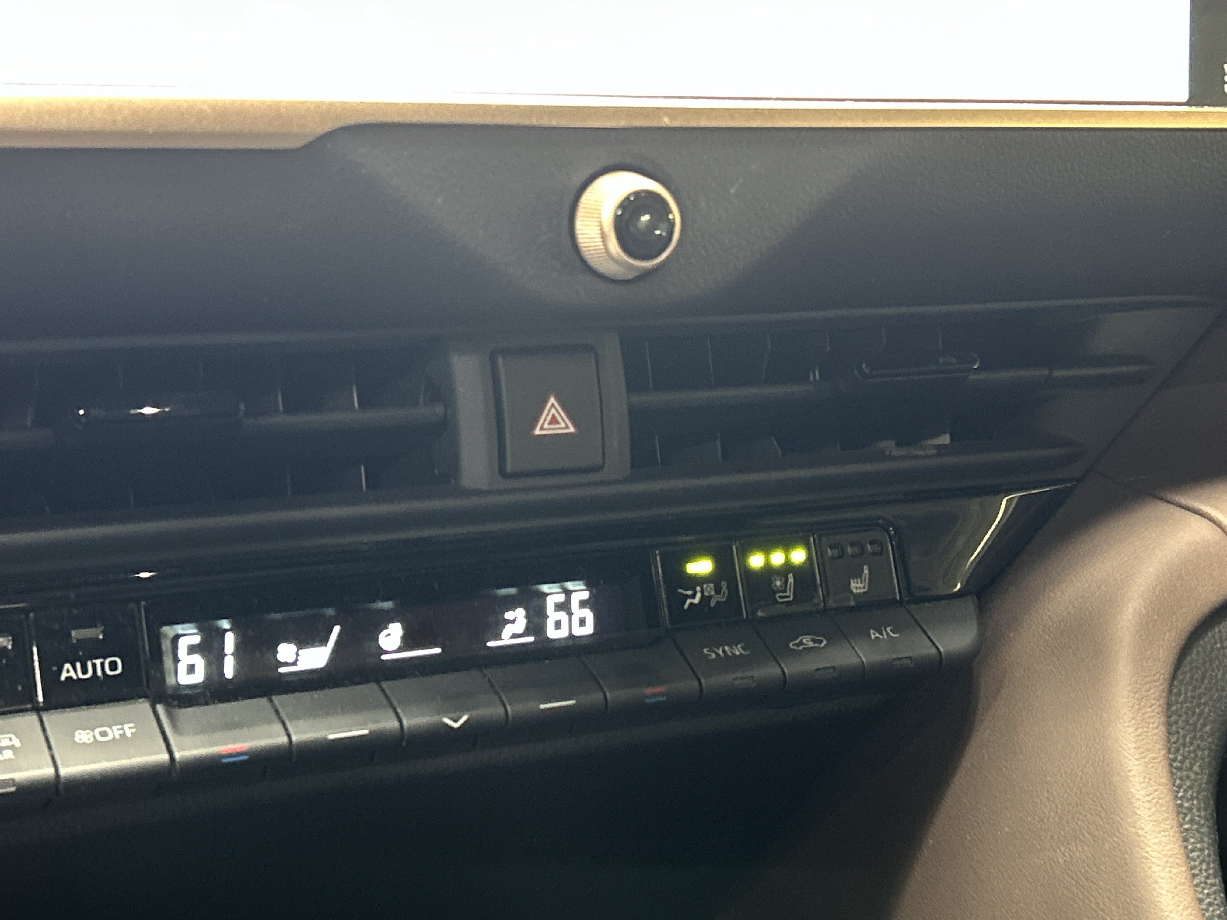 Used 2023 Toyota Crown AWD/4WD image 24