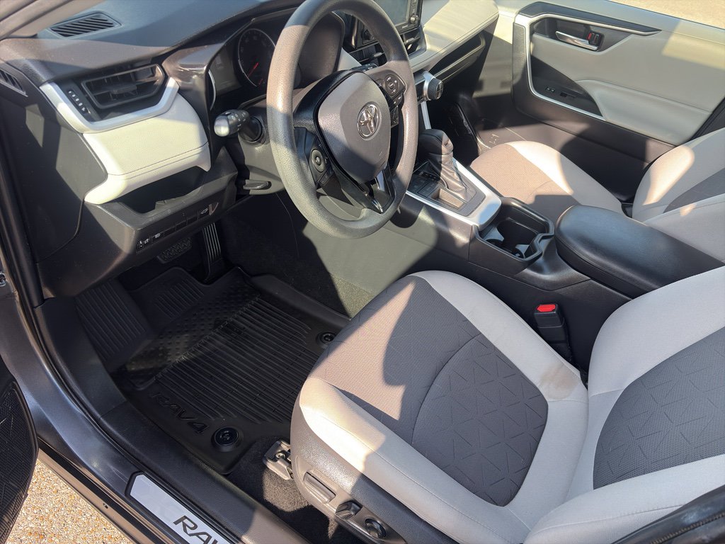 Certified 2021 Toyota RAV4 XLE w/ Convenience Package image 11