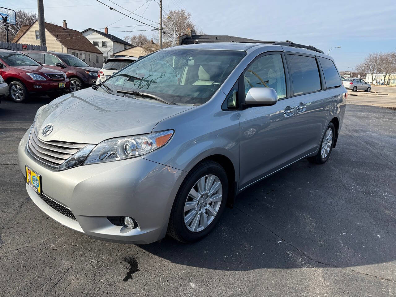 Used 2015 Toyota Sienna XLE Premium image 45