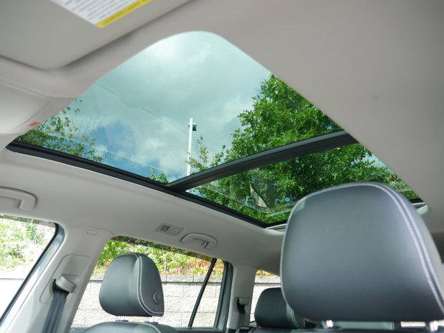 Used 2022 Volkswagen Atlas SE image 15