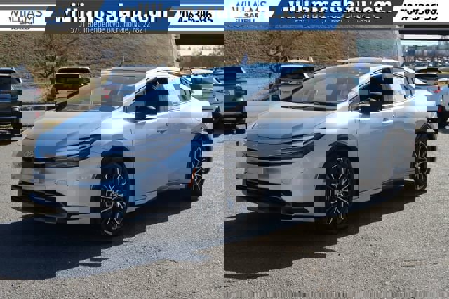 Used 2024 Toyota Prius Limited w/ Limited Premium Package image 4