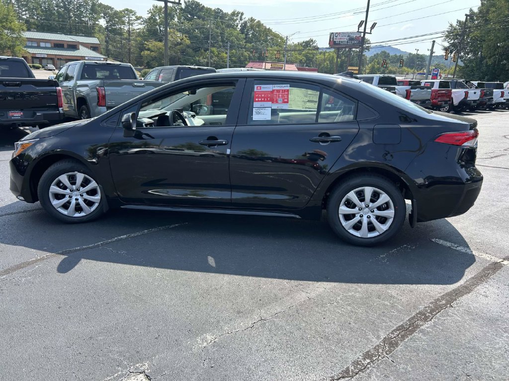 New 2026 Toyota Corolla LE FWD image 6