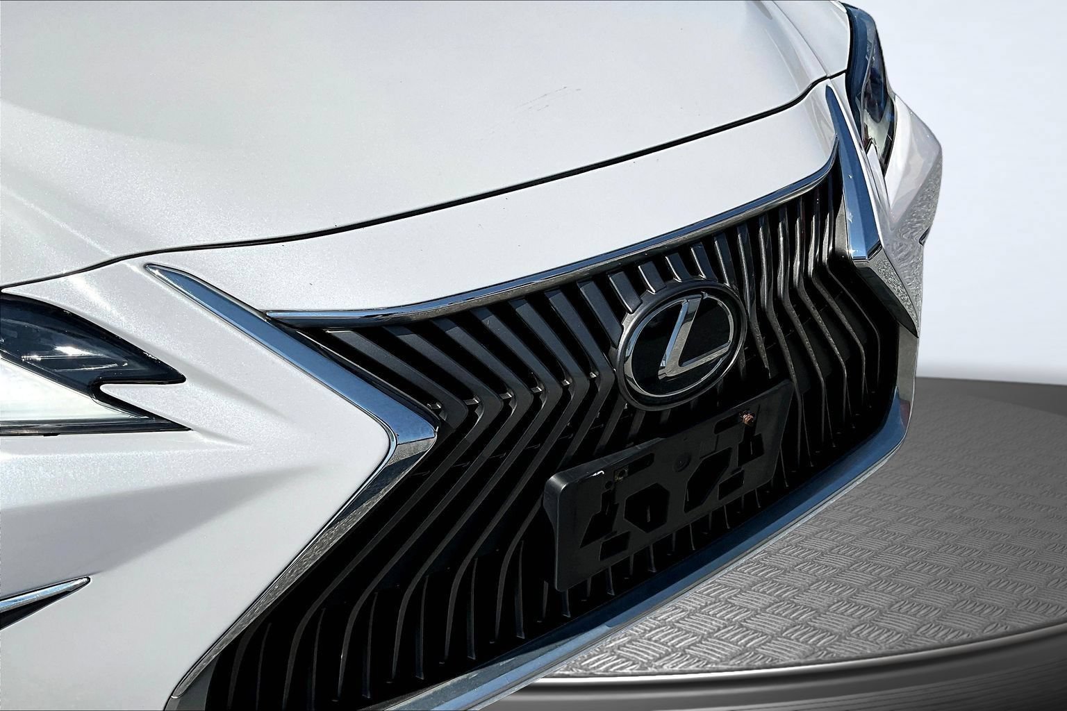 Used 2019 Lexus ES 350 w/ Accessory Package 2 FWD image 31