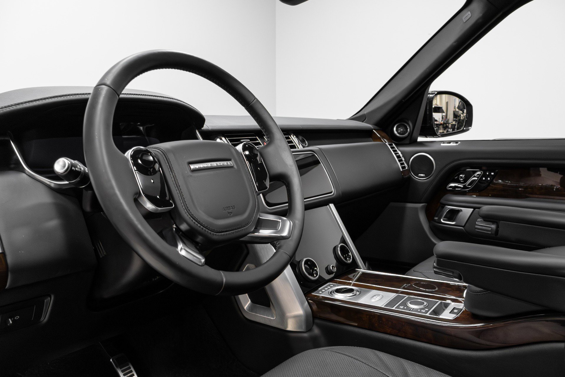 Used 2021 Land Rover Range Rover Westminster Edition image 8