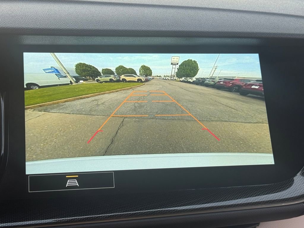 Used 2023 Buick Envision Preferred image 25