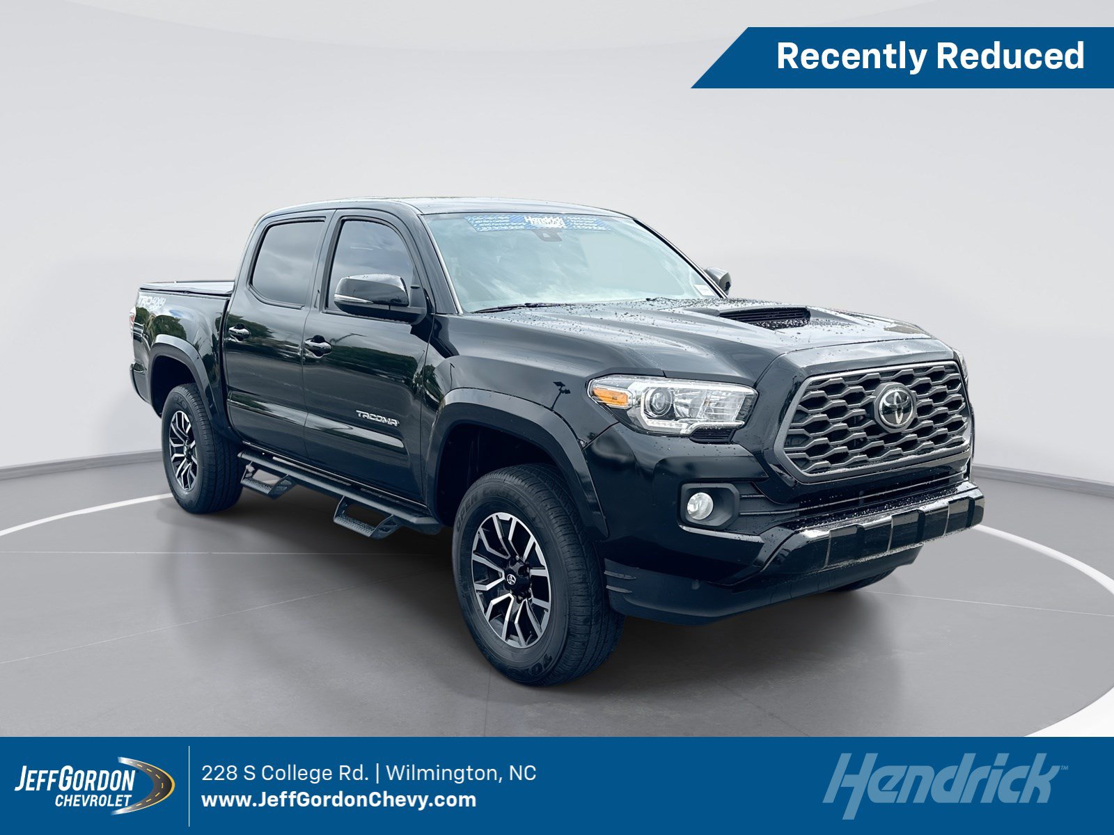 Used 2021 Toyota Tacoma TRD Sport AWD/4WD video 1
