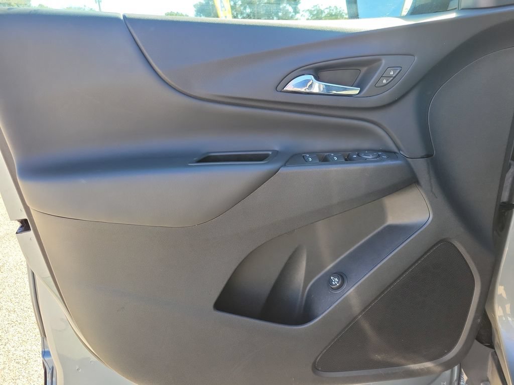 Used 2024 Chevrolet Equinox LT AWD/4WD image 17