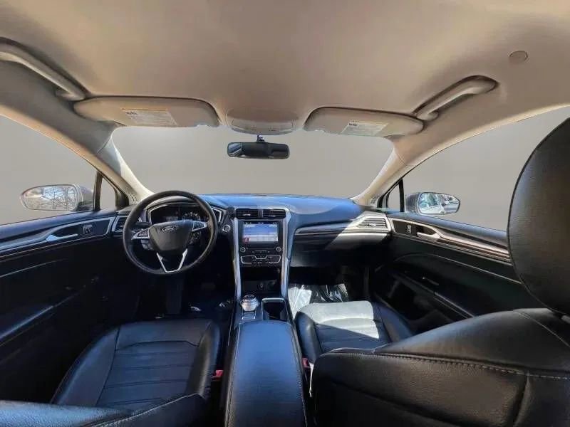 Used 2018 Ford Fusion Energi SE FWD image 15