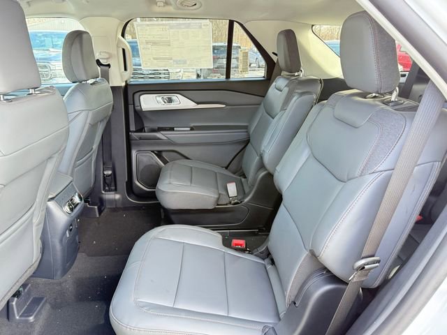 New 2026 Ford Explorer Active w/ Active Comfort Package AWD/4WD image 13