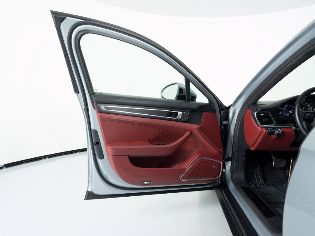 Certified 2022 Porsche Panamera GTS AWD/4WD image 17
