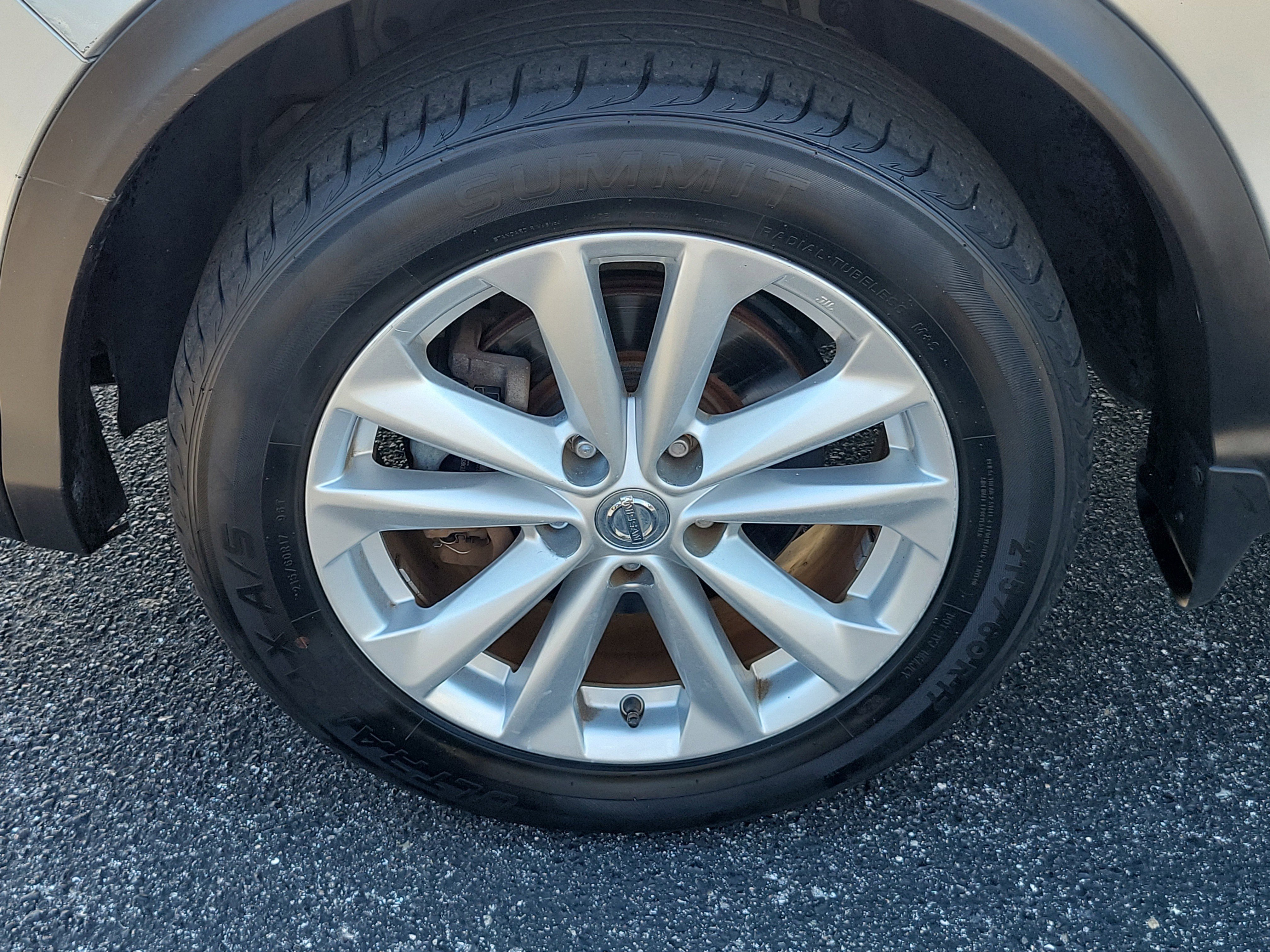 Used 2018 Nissan Rogue Sport SV image 10