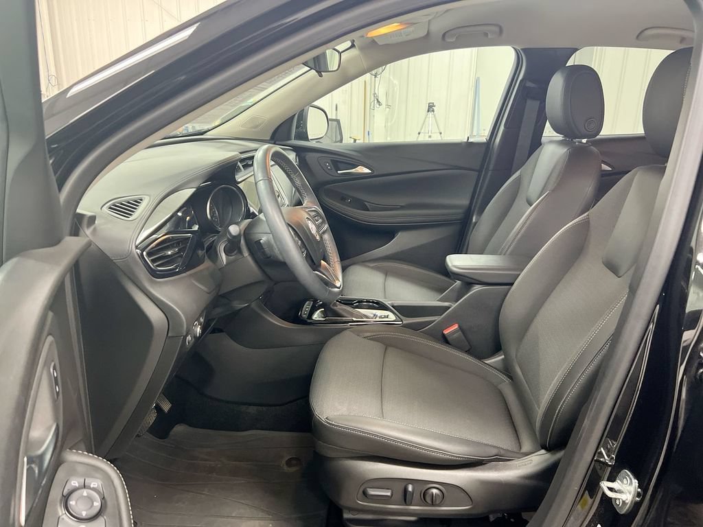 Used 2023 Buick Encore GX Preferred w/ Cold Weather Comfort Package AWD/4WD image 19
