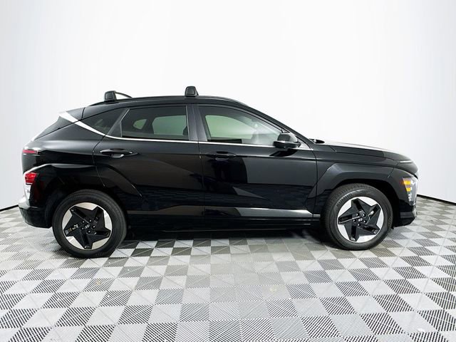 Certified 2025 Hyundai Kona Limited FWD image 9