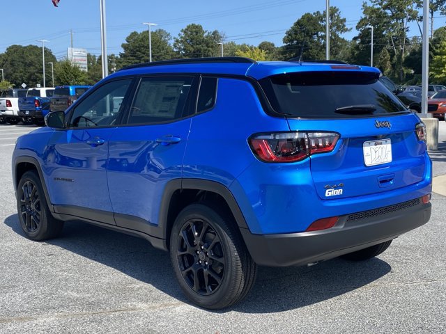 New 2025 Jeep Compass Latitude w/ Sun & Sound Group AWD/4WD image 6