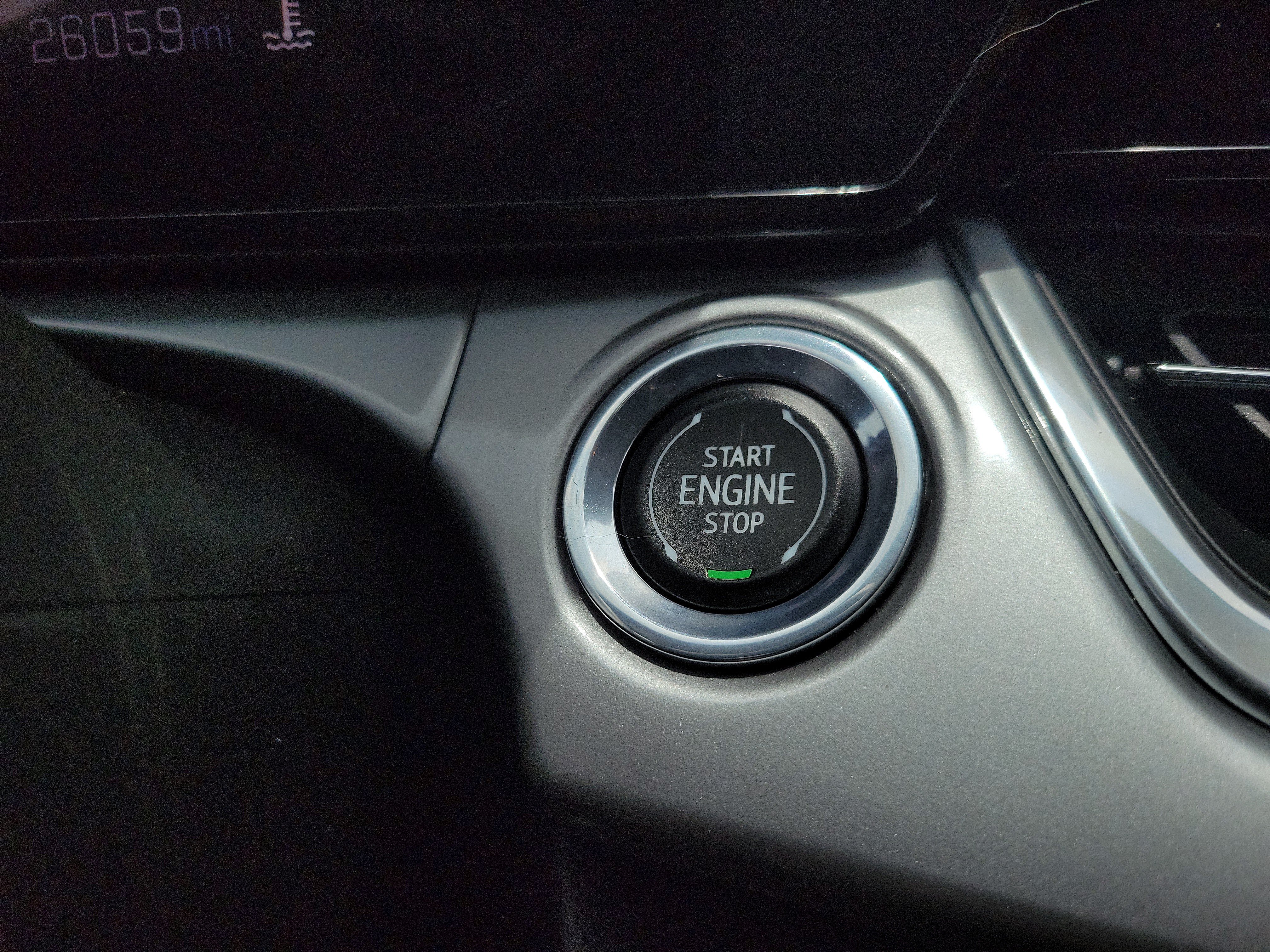 Certified 2024 Chevrolet Trax LT FWD image 30