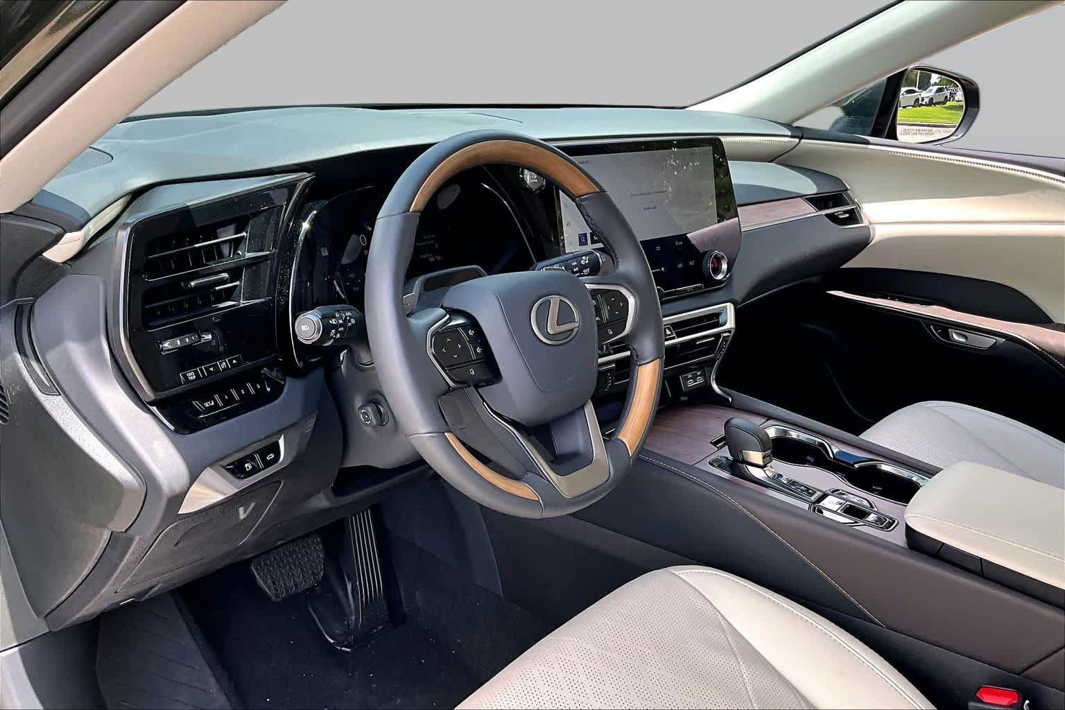Used 2026 Lexus RX 350 Premium Plus w/ Convenience Package FWD image 15