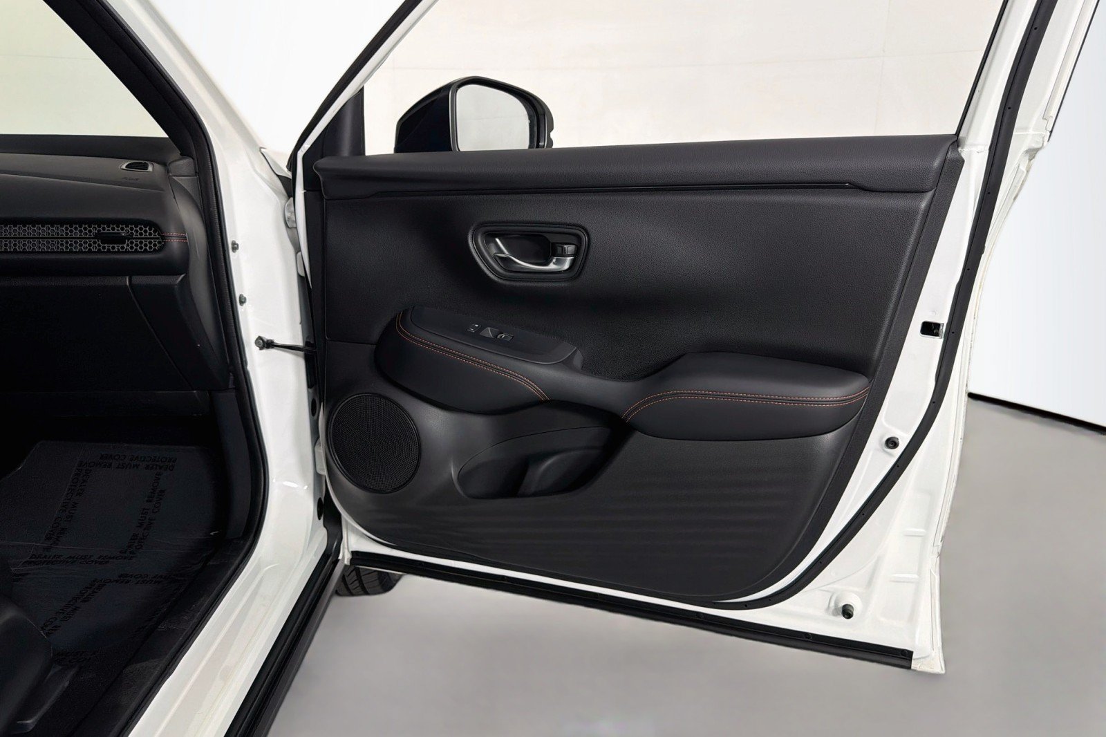 Used 2023 Honda HR-V Sport image 23