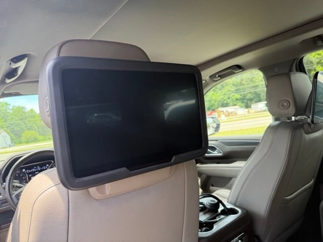 Certified 2021 GMC Yukon SLT w/ SLT Premium Package AWD/4WD image 16
