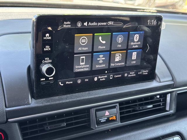 Used 2025 Honda Pilot EX-L image 10