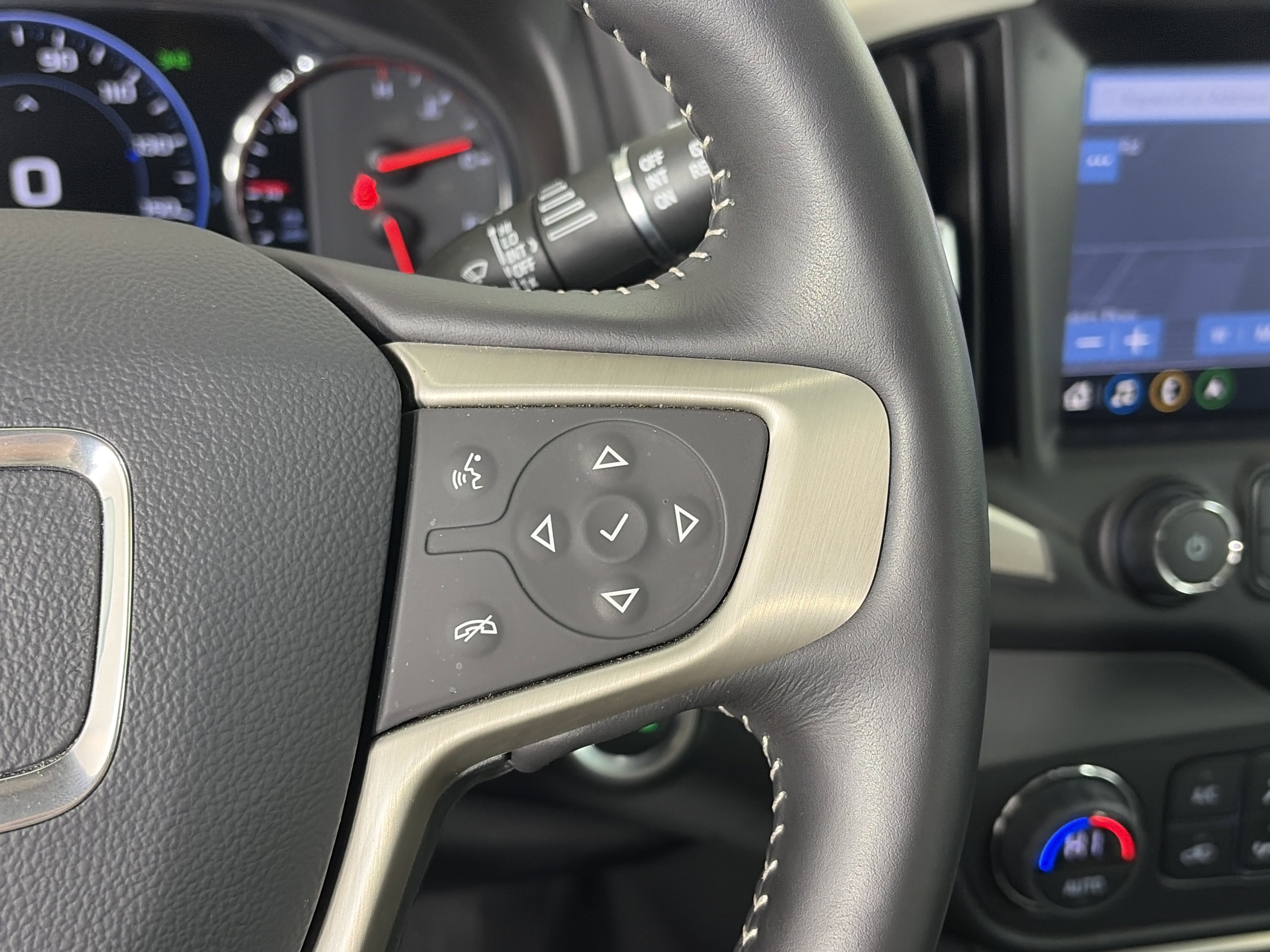 Certified 2022 GMC Terrain Denali w/ LPO, Floor Liner Package image 31