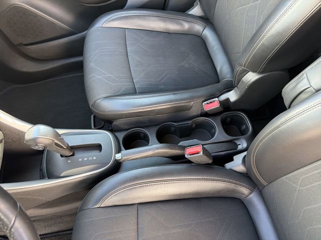 Used 2021 Chevrolet Trax LT w/ LT Convenience Package image 22