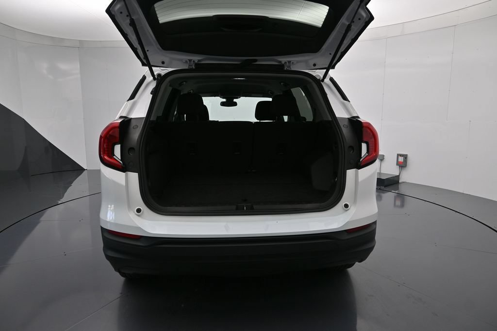 Used 2024 GMC Terrain SLE AWD/4WD image 23
