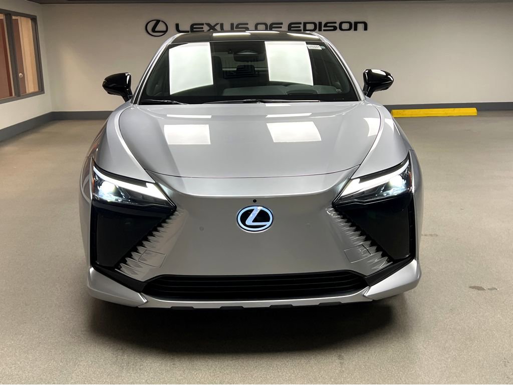 New 2026 Lexus RZ 450e AWD image 2