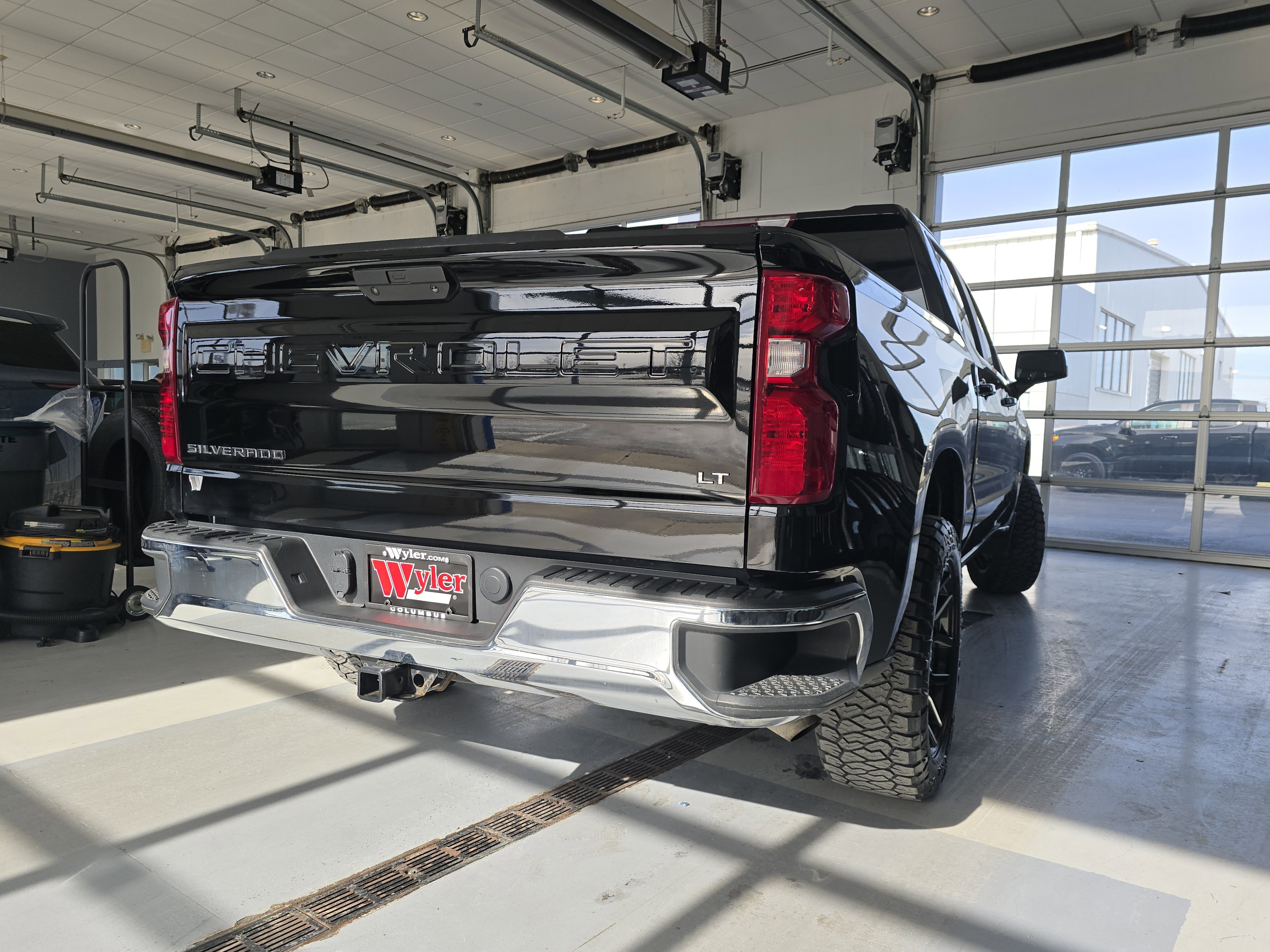 Used 2022 Chevrolet Silverado 1500 LT image 16