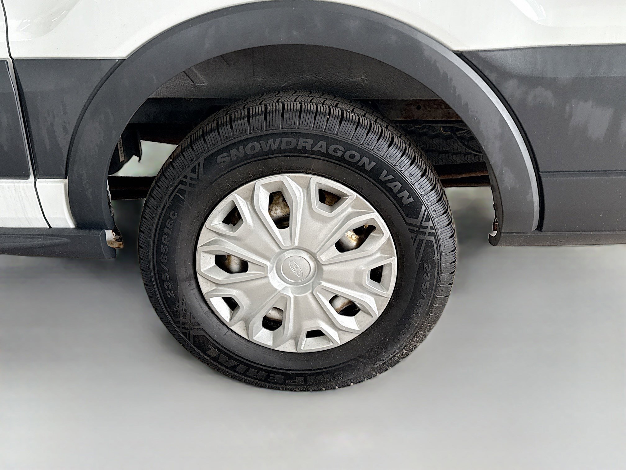 Used 2015 Ford Transit 150 XLT image 32