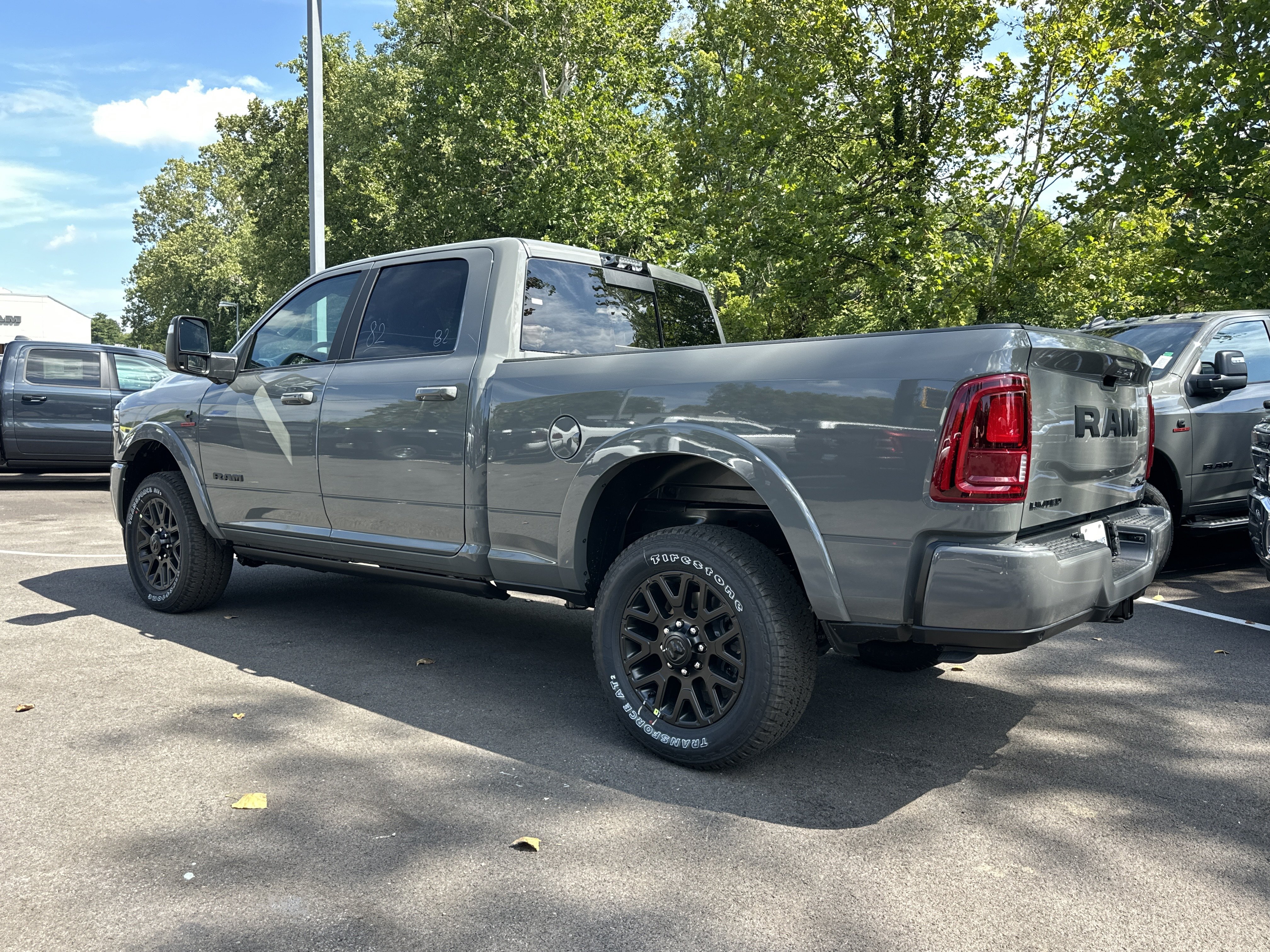 New 2027 RAM 2500 Limited AWD/4WD image 27