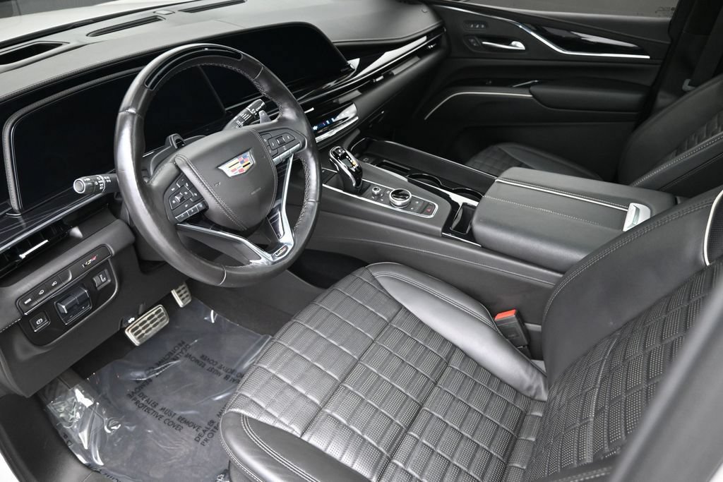 Used 2023 Cadillac Escalade V w/ LPO, ONYX Package AWD/4WD image 10