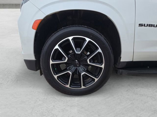 Used 2022 Chevrolet Suburban RST w/ Sport Performance Package image 23