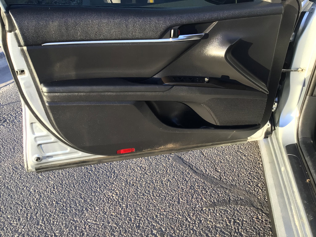 Used 2023 Toyota Camry SE w/ Blackout Package (TMS) image 7